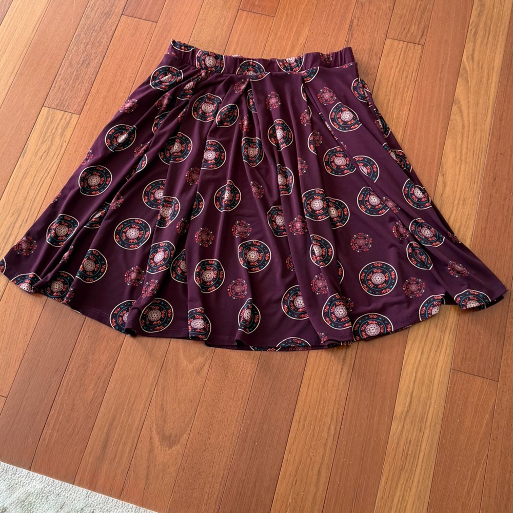 LulaRoe Burgundy Skirt - Size Large